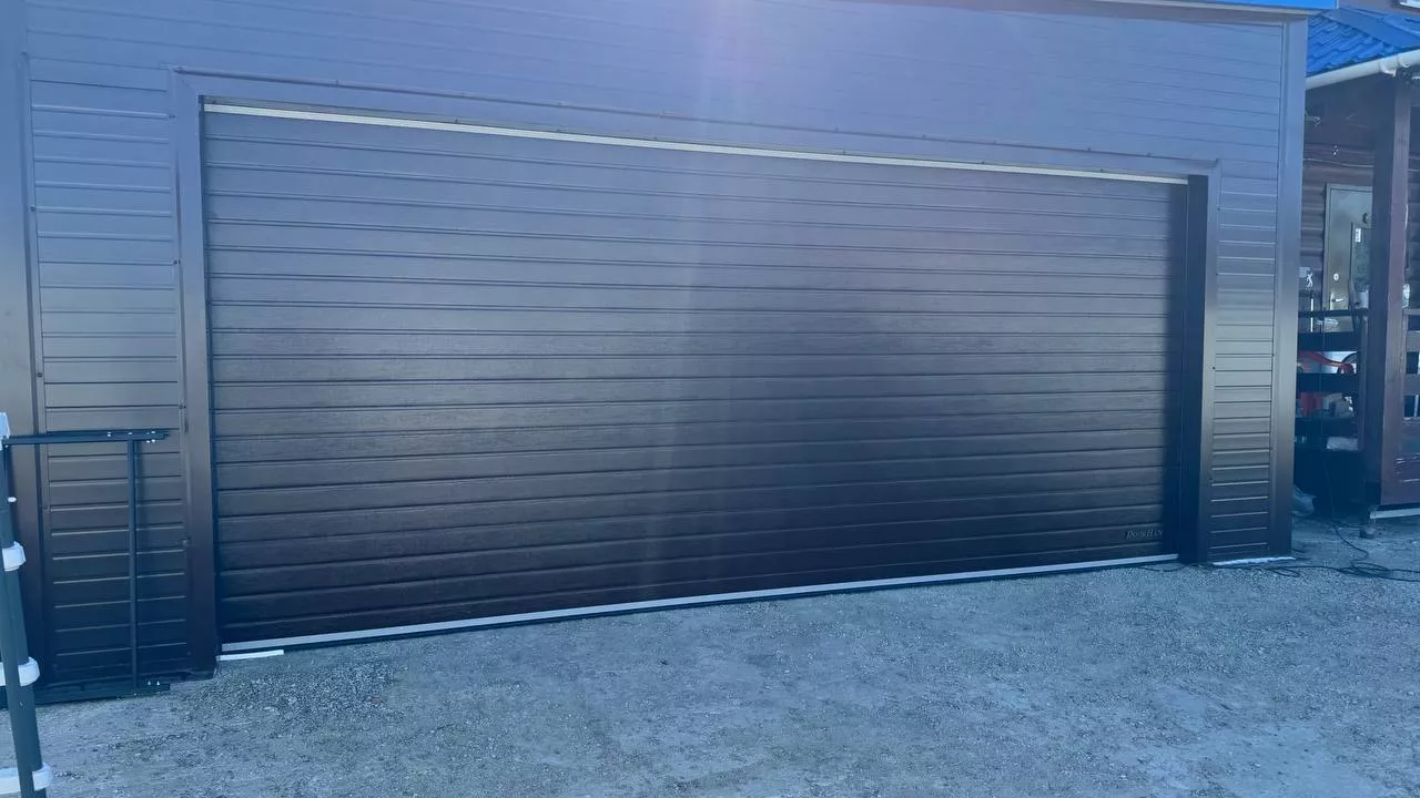 Гаражные ворота RSD02 5540х2400